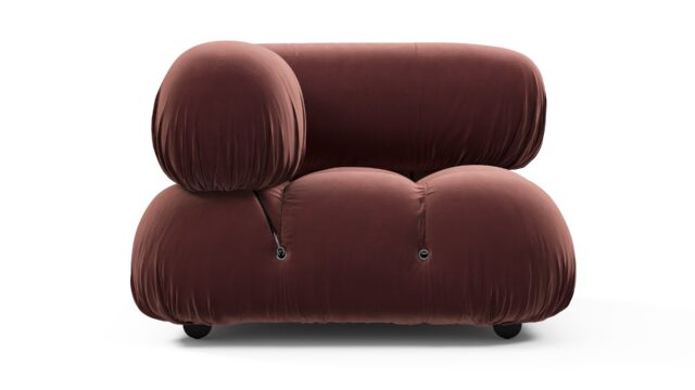 The Bellini – マルーンベルベット, 左コーナー